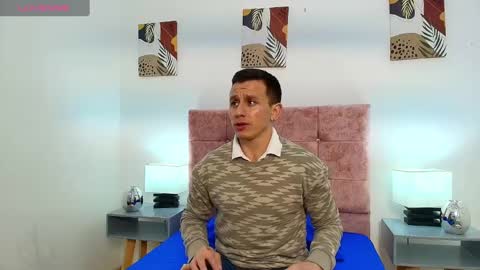 Snapshot of _andrewfalcon2 chatting on 01.29.25 _andrewfalcon2 online show from 01.29.25