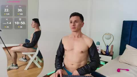 Snapshot of _andrewfalcon2 chatting on 03.11.25 _andrewfalcon2 online show from 03.11.25