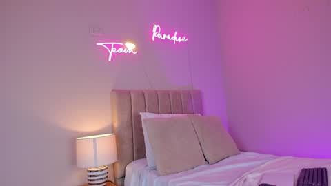 ngela  online show from 02.08.25