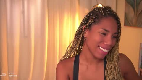 Angie -  online show from 10.03.25