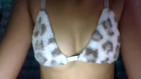 Snapshot of _angelics69_ chatting on 09.16.25 angel online show from 09.16.25