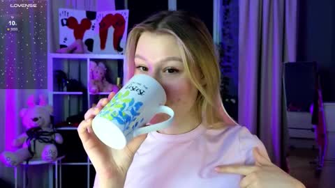 Anna Nolan online show from 02.19.26