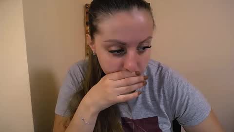 Anna online show from 09.24.25