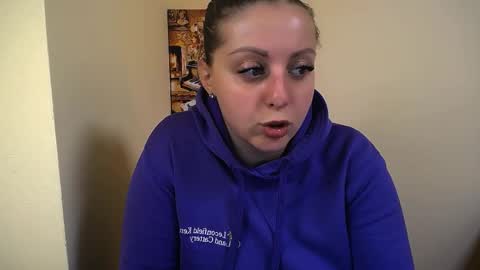 Anna online show from 10.15.25