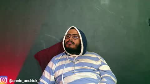 Snapshot of _annie_andrick_ chatting on 11.10.25 Annie Andrick online show from 11.10.25