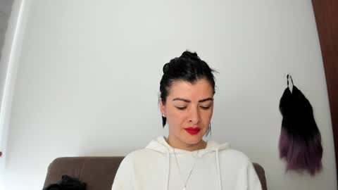 antonia online show from 12.04.24