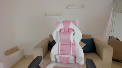    online show from 09.15.25