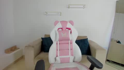    online show from 11.25.25