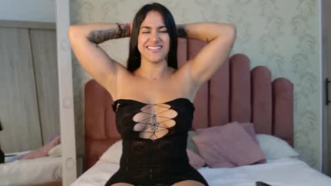 Queen Cruz online show from 10.05.25