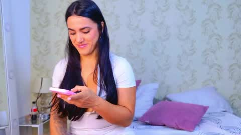 Snapshot of _ariannacruz chatting on 02.19.26 Queen Cruz online show from 02.19.26