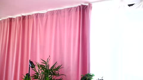 Snapshot of _arielle chatting on 01.04.25 Arielle online show from 01.04.25