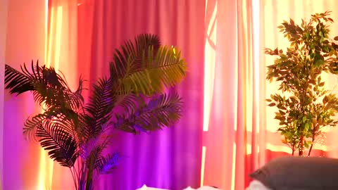 Snapshot of _arielle chatting on 02.12.25 Arielle online show from 02.12.25