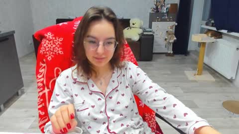 Arina online show from 12.15.24