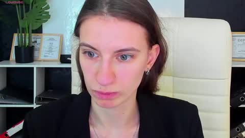 _ash_leyy_ online show from 09.29.25