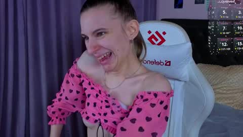 _ash_leyy_ online show from 04.21.26