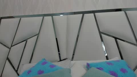 Aura online show from 04.13.26