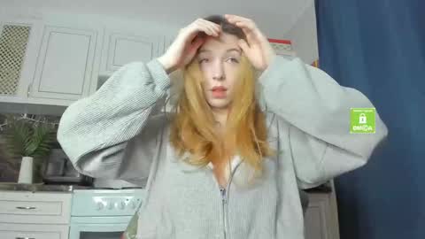 Snapshot of _axolot_ chatting on 03.12.26 Olivia online show from 03.12.26