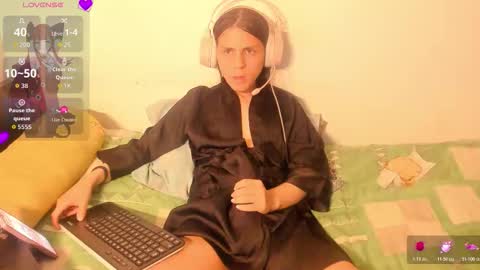 Snapshot of _baby_vi chatting on 02.03.26 _baby_vi online show from 02.03.26