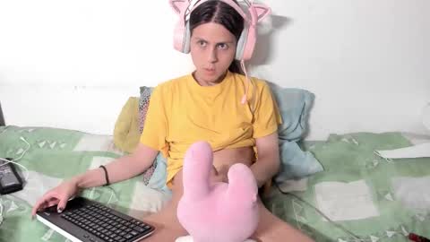 Snapshot of _baby_vi chatting on 02.27.26 _baby_vi online show from 02.27.26