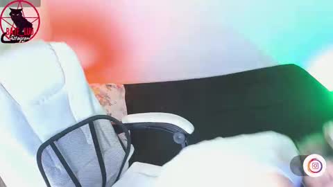 Lunita  online show from 11.16.25