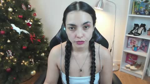 Bella Evans online show from 12.15.24