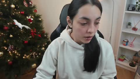 Bella Evans online show from 12.30.24