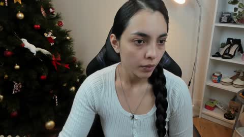 Bella Evans online show from 01.14.25