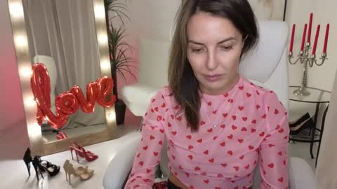 Snapshot of _beylly chatting on 02.15.25 Beylly online show from 02.15.25