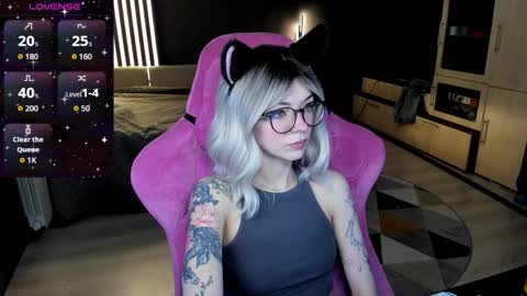 Olivia Subscribe to my Fansly -   online show from 03.18.26