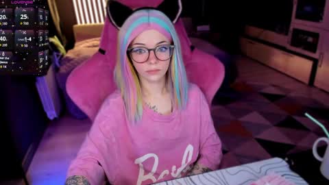 Snapshot of _black_fox__ chatting on 04.22.26 Olivia Subscribe to my Fansly - online show from 04.22.26