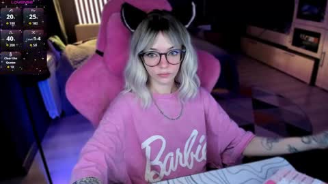 Snapshot of _black_fox__ chatting on 04.24.26 Olivia Subscribe to my Fansly - online show from 04.24.26