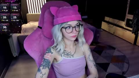 Snapshot of _black_fox__ chatting on 07.11.26 Olivia Subscribe to my Fansly - online show from 07.11.26