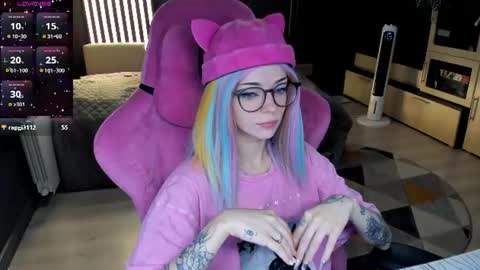 Snapshot of _black_fox__ chatting on 07.13.26 Olivia Subscribe to my Fansly - online show from 07.13.26