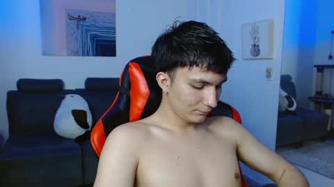 Snapshot of _blakee chatting on 02.03.25 B L A K E online show from 02.03.25