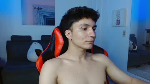 Snapshot of _blakee chatting on 02.04.25 B L A K E online show from 02.04.25