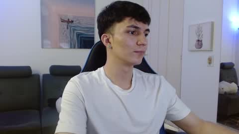 Snapshot of _blakee chatting on 01.09.26 B L A K E online show from 01.09.26