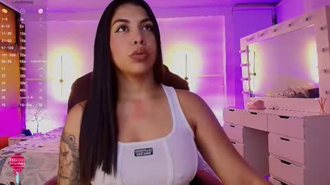 Snapshot of _blind_melon_ chatting on 09.27.25 _blind_melon_ online show from 09.27.25