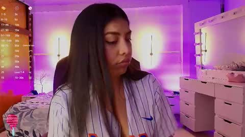 Snapshot of _blind_melon_ chatting on 09.30.25 _blind_melon_ online show from 09.30.25