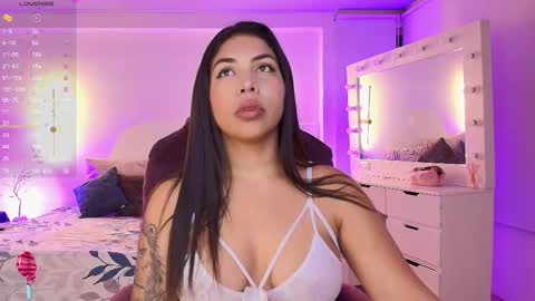 Snapshot of _blind_melon_ chatting on 10.05.25 _blind_melon_ online show from 10.05.25