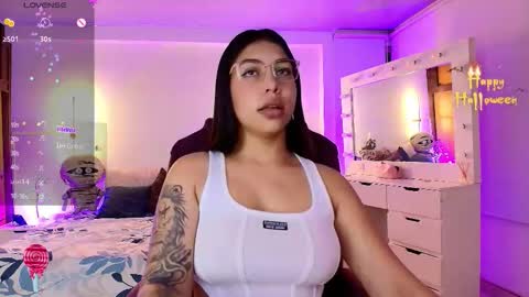 Snapshot of _blind_melon_ chatting on 10.28.25 _blind_melon_ online show from 10.28.25