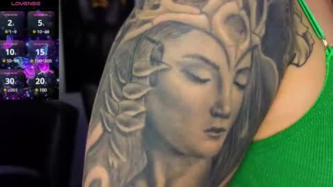 Snapshot of _brenna_hanson_ chatting on 02.26.25 Brenna online show from 02.26.25