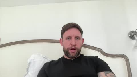 Snapshot of _british_hung_ chatting on 05.14.26 UK BigThick Cock online show from 05.14.26