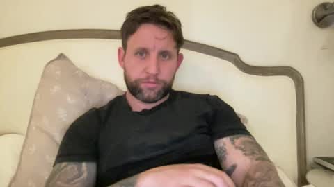 Snapshot of _british_hung_ chatting on 05.22.26 UK BigThick Cock online show from 05.22.26