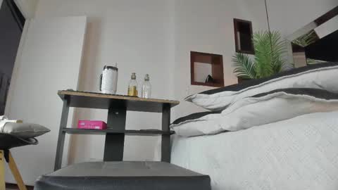 Candy online show from 09.28.25