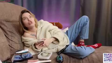 _capybara0_0 online show from 02.25.25