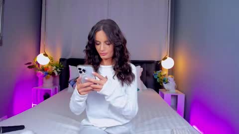 Snapshot of _carlawhite_ chatting on 10.02.25 _carlawhite_ online show from 10.02.25