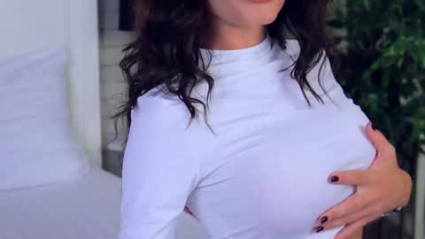 Snapshot of _carlawhite_ chatting on 10.08.25 _carlawhite_ online show from 10.08.25