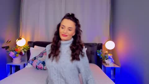 Snapshot of _carlawhite_ chatting on 10.14.25 _carlawhite_ online show from 10.14.25