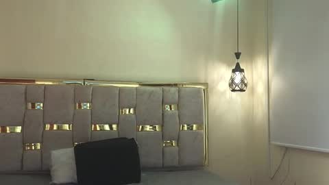 Caroline online show from 01.16.26