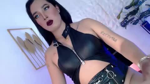 Caroline online show from 09.21.25